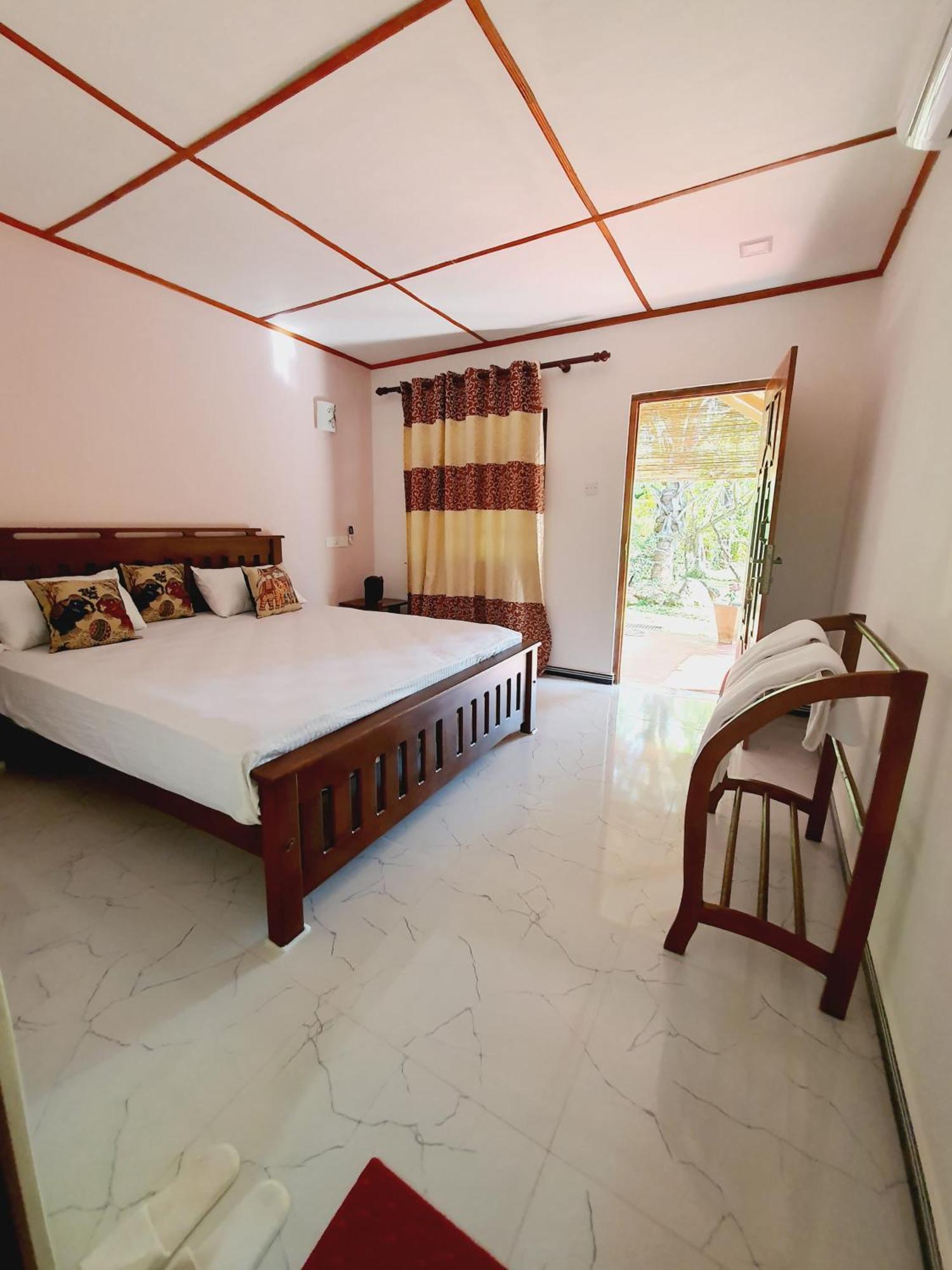 Jungle Eco Lodge & Safari 锡吉里亚 外观 照片